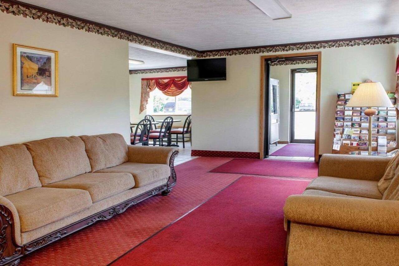 Fairbridge Express Motel