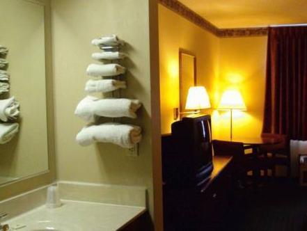 Fairbridge Express Motel